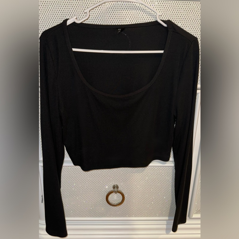Black Cropped Long Sleeve Women's Top